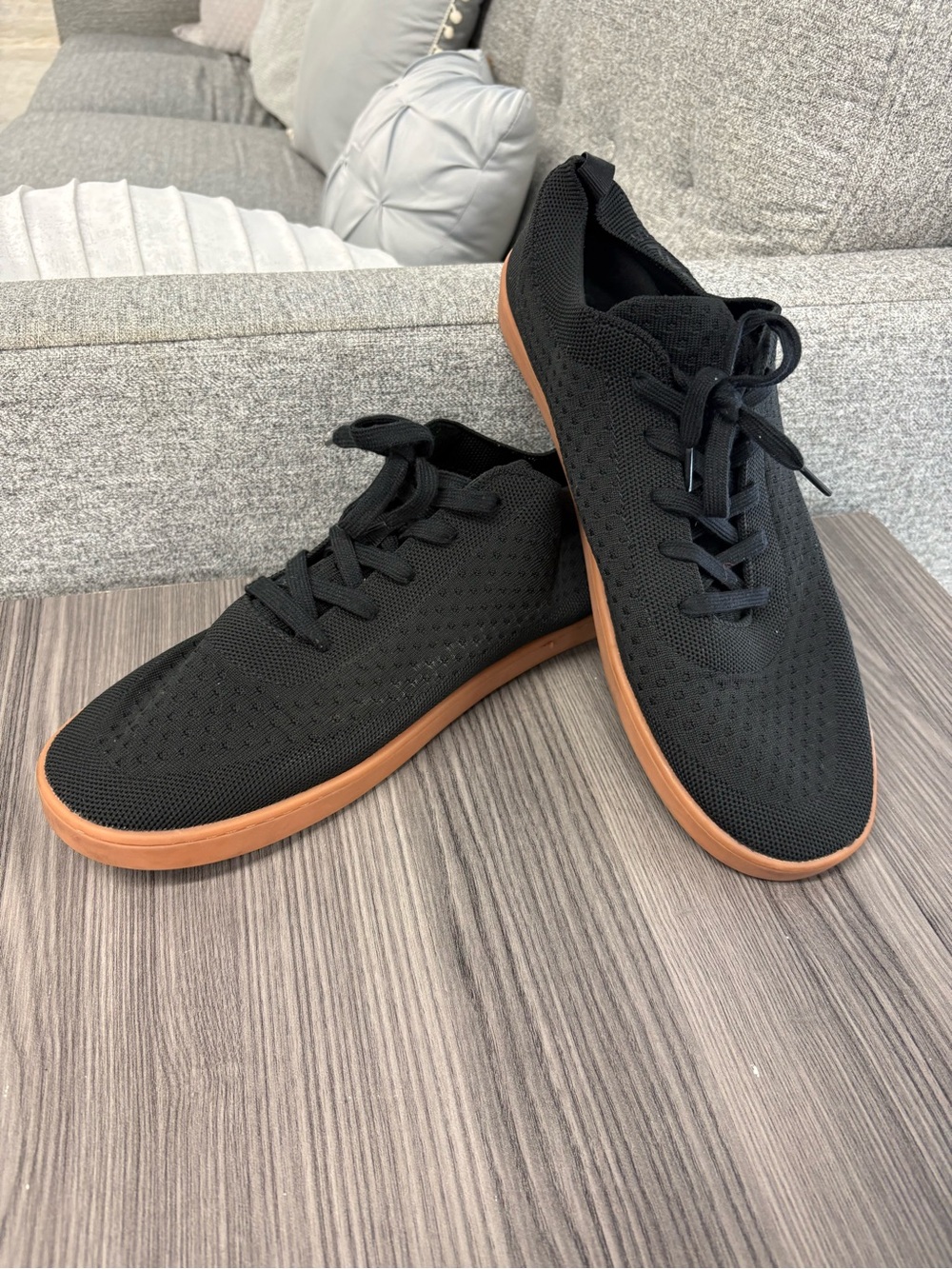 Suavs The Zilker jet black Size 14